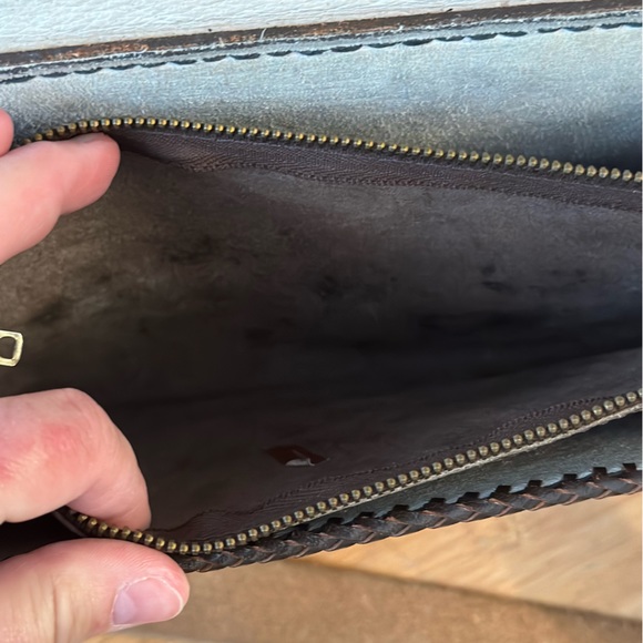 Beautiful Vintage 70s-ish Hand Tooled Leather Purse - Picture 4 of 12